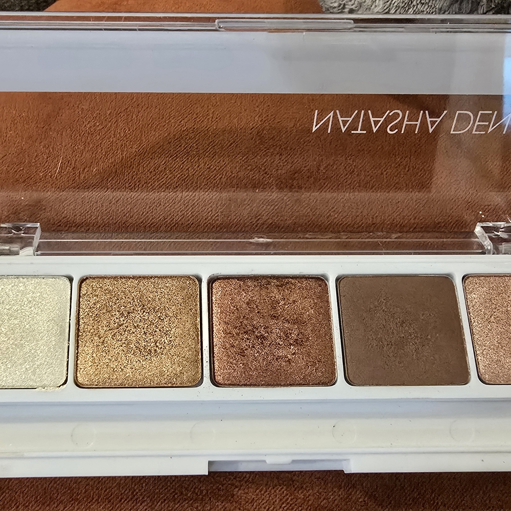 Anastasia Beverly Hills Eyeshadow Palette - Cream, Gold, and Brown Tones